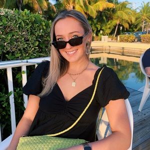 Meet your Posher, Julia